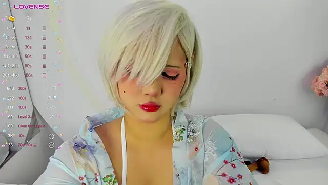 NanaOsaky online show from 02-04-25, 12:33