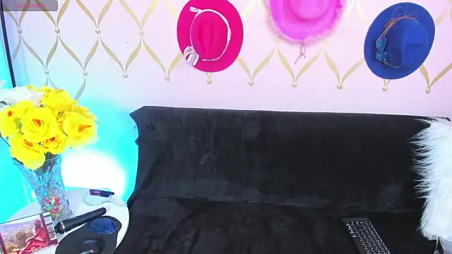 ladylians online show from 12-16-24, 05:43