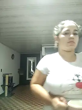 LaurenWelly  online show from 11-17-25, 09:48