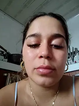 LaurenWelly  online show from 04-15-26, 07:58