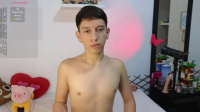 milky  boy  online show from 03-04-26, 09:54