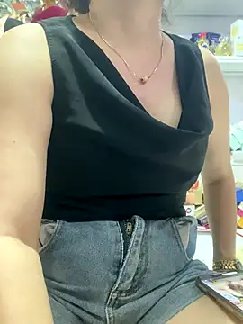 Cesywet online show from 09-16-25, 05:08