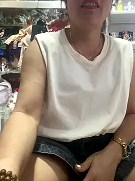 Cesywet online show from 09-17-25, 06:26