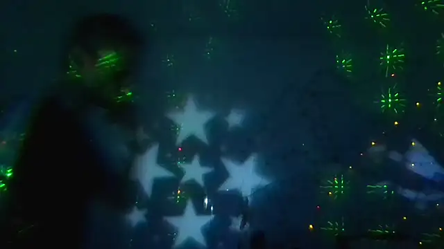 Snapshot of brunoguunot chatting on 12-23-24, 01:18 brunoguunot online show from 12-23-24, 01:18