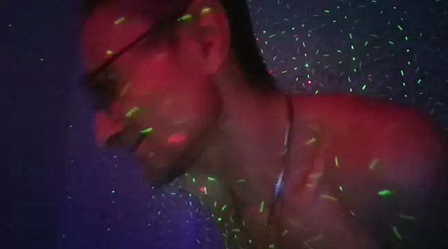 Snapshot of brunoguunot chatting on 12-23-24, 07:41 brunoguunot online show from 12-23-24, 07:41