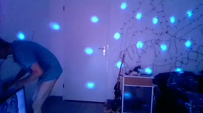 Snapshot of brunoguunot chatting on 01-09-25, 10:20 brunoguunot online show from 01-09-25, 10:20