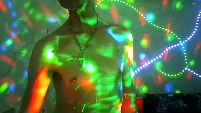 Snapshot of brunoguunot chatting on 03-18-25, 08:26 brunoguunot online show from 03-18-25, 08:26