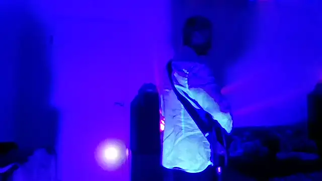 Snapshot of brunoguunot chatting on 02-01-26, 12:31 brunoguunot online show from 02-01-26, 12:31