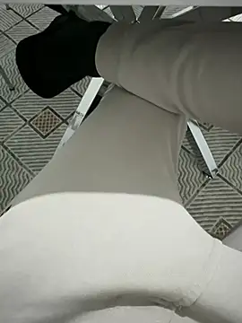 Snapshot of homidor chatting on 02-16-25, 10:10 homidor online show from 02-16-25, 10:10