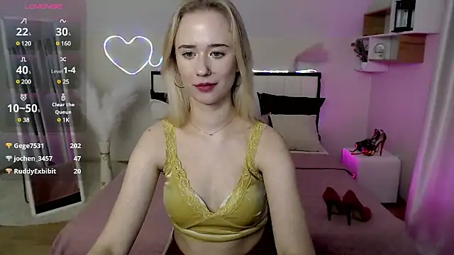 Snapshot of SashaBrooks chatting on 01-23-25, 12:46 SashaBrooks online show from 01-23-25, 12:46