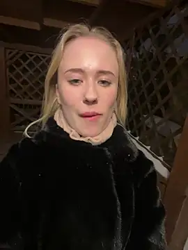 Snapshot of SashaBrooks chatting on 02-17-25, 09:30 SashaBrooks online show from 02-17-25, 09:30