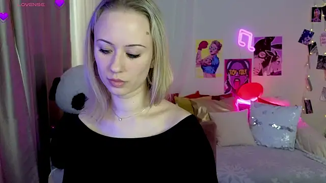 SashaBrooks online show from 04-18-26, 01:37