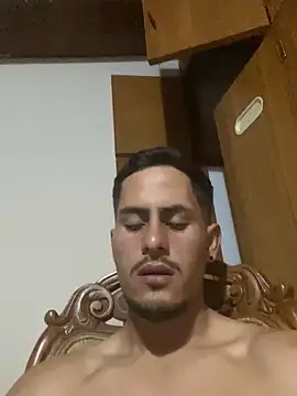 Snapshot of Dalton_oficial chatting on 11-29-25, 02:14 Dalton oficial online show from 11-29-25, 02:14