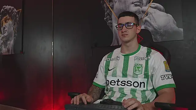 JacksonOlsenn online show from 11-11-25, 09:04