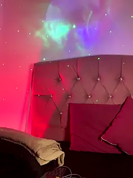 NINA 18 YEARS online show from 10-07-25, 08:39