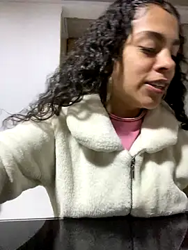 NINA 18 YEARS online show from 10-28-25, 12:36