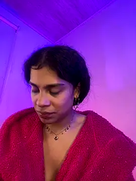 NINA 18 YEARS online show from 12-16-25, 10:09