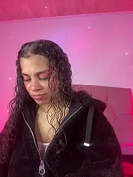 NINA 18 YEARS online show from 12-18-25, 11:00