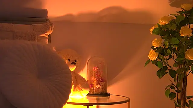 AngeliqueSkye online show from 11-11-25, 04:12