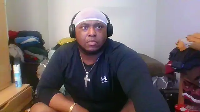 Snapshot of theythick chatting on 03-09-26, 02:15 theythick online show from 03-09-26, 02:15