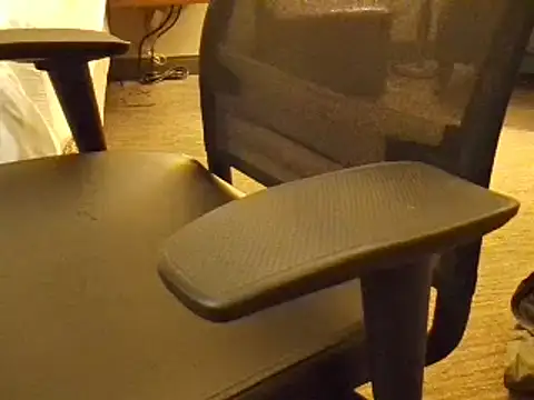 Snapshot of overaveragefreak4you chatting on 12-27-24, 04:32 overaveragefreak4you online show from 12-27-24, 04:32