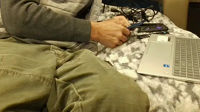 Snapshot of overaveragefreak4you chatting on 01-05-26, 07:39 overaveragefreak4you online show from 01-05-26, 07:39