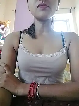 Snapshot of MISSQUEEN48 chatting on 07-18-26, 06:17 MISSQUEEN48 online show from 07-18-26, 06:17
