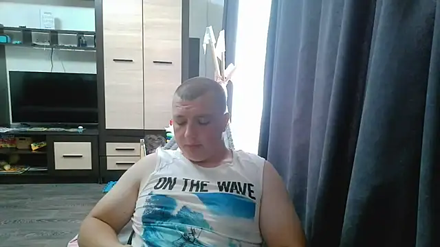 Snapshot of gamblingbum chatting on 05-21-26, 12:12 gamblingbum online show from 05-21-26, 12:12
