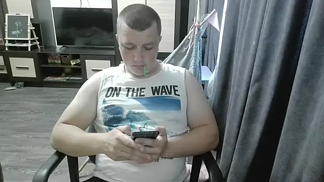 Snapshot of gamblingbum chatting on 05-29-26, 12:25 gamblingbum online show from 05-29-26, 12:25