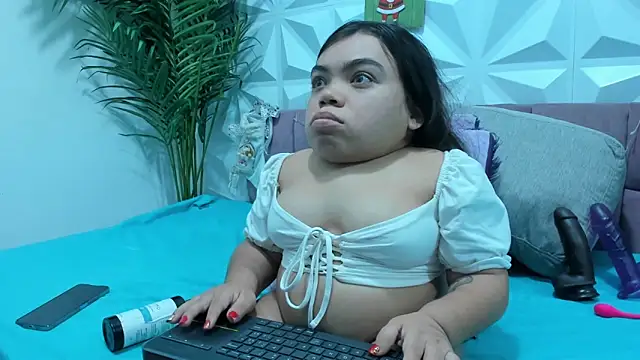 Snapshot of Michelle_Brooks chatting on 12-31-24, 11:53 Michelle Brooks online show from 12-31-24, 11:53