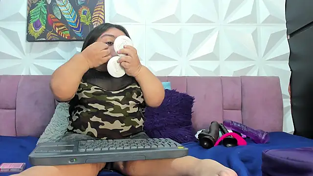 Snapshot of Michelle_Brooks chatting on 02-04-25, 01:48 Michelle Brooks online show from 02-04-25, 01:48