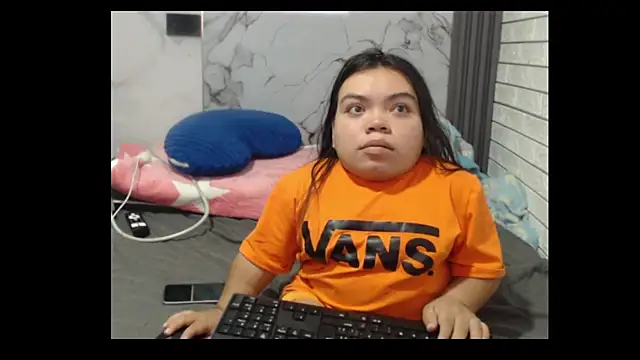 Snapshot of Michelle_Brooks chatting on 10-29-25, 07:54 Michelle Brooks online show from 10-29-25, 07:54