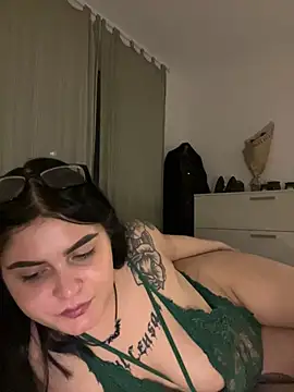 Snapshot of alexaandreea99 chatting on 12-16-24, 01:10 alexaandreea99 online show from 12-16-24, 01:10