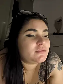 Snapshot of alexaandreea99 chatting on 01-28-25, 01:50 alexaandreea99 online show from 01-28-25, 01:50