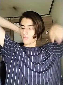 Snapshot of Alann_sr chatting on 11-12-25, 11:32 Alann sr online show from 11-12-25, 11:32