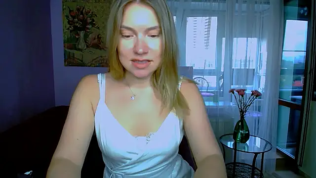 Snapshot of TaylorBre chatting on 09-13-25, 05:29 TaylorBre online show from 09-13-25, 05:29