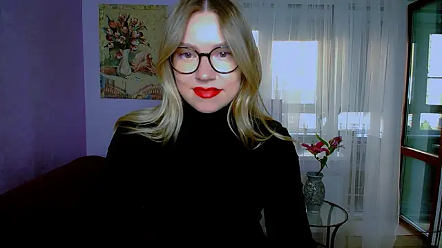 Snapshot of TaylorBre chatting on 09-23-25, 05:32 TaylorBre online show from 09-23-25, 05:32