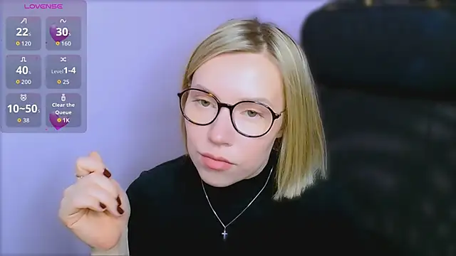 Snapshot of TaylorBre chatting on 02-15-26, 09:19 TaylorBre online show from 02-15-26, 09:19