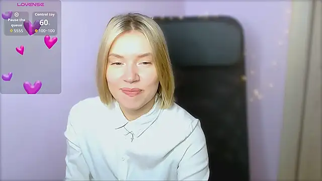 Snapshot of TaylorBre chatting on 02-21-26, 09:21 TaylorBre online show from 02-21-26, 09:21