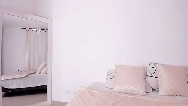 NickyBrown  online show from 11-27-25, 05:15