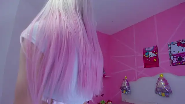 DaripQueen online show from 12-17-24, 01:27