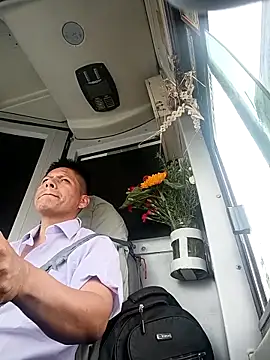 alexchir4 online show from 11-05-25, 07:03