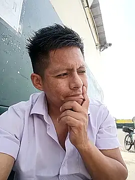 Snapshot of alexchir4 chatting on 01-07-26, 03:36 alexchir4 online show from 01-07-26, 03:36