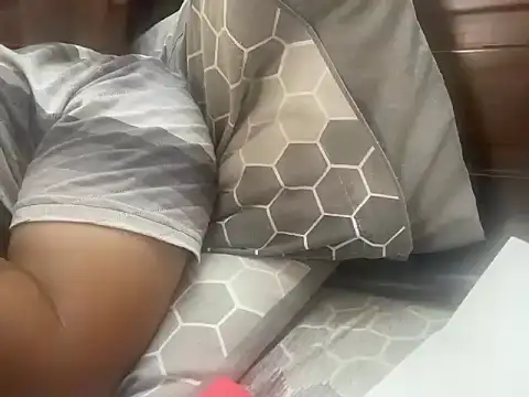 Snapshot of coolboy6566 chatting on 10-08-25, 07:17 coolboy6566 online show from 10-08-25, 07:17