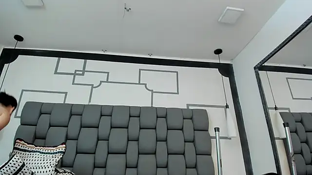 Snapshot of Jade_squirtt chatting on 02-01-25, 05:05 Jade squirtt online show from 02-01-25, 05:05