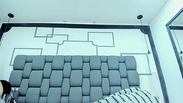 Snapshot of Jade_squirtt chatting on 02-06-25, 10:48 Jade squirtt online show from 02-06-25, 10:48