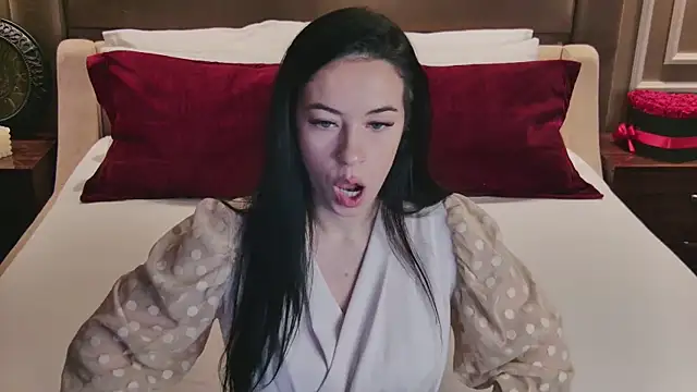 MadilynFox online show from 01-28-25, 07:21