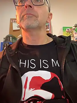 Snapshot of MaxVain chatting on 12-12-24, 07:48 MaxVain online show from 12-12-24, 07:48