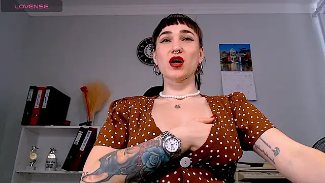 Snapshot of FoxRineHelen chatting on 03-03-25, 12:58 FoxRineHelen online show from 03-03-25, 12:58