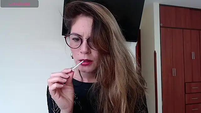 Snapshot of Hanny_24 chatting on 12-21-24, 09:25 Hanny 24 online show from 12-21-24, 09:25